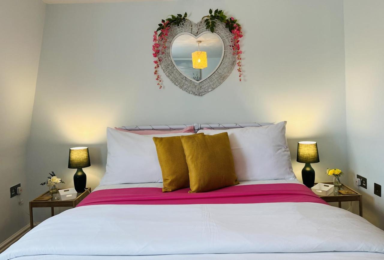 Beautiful Beachfront Retreat With A Stunning Sea View For The Ultimate Escape Away From The Busy World Below Herne Bay Ngoại thất bức ảnh